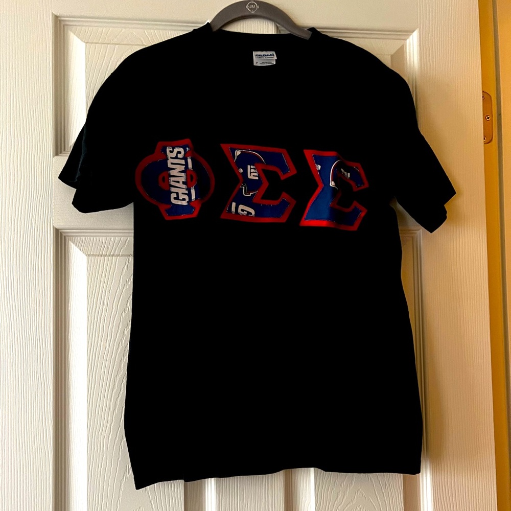 Phi sigma sigma - black NY Giants letter tshirt
